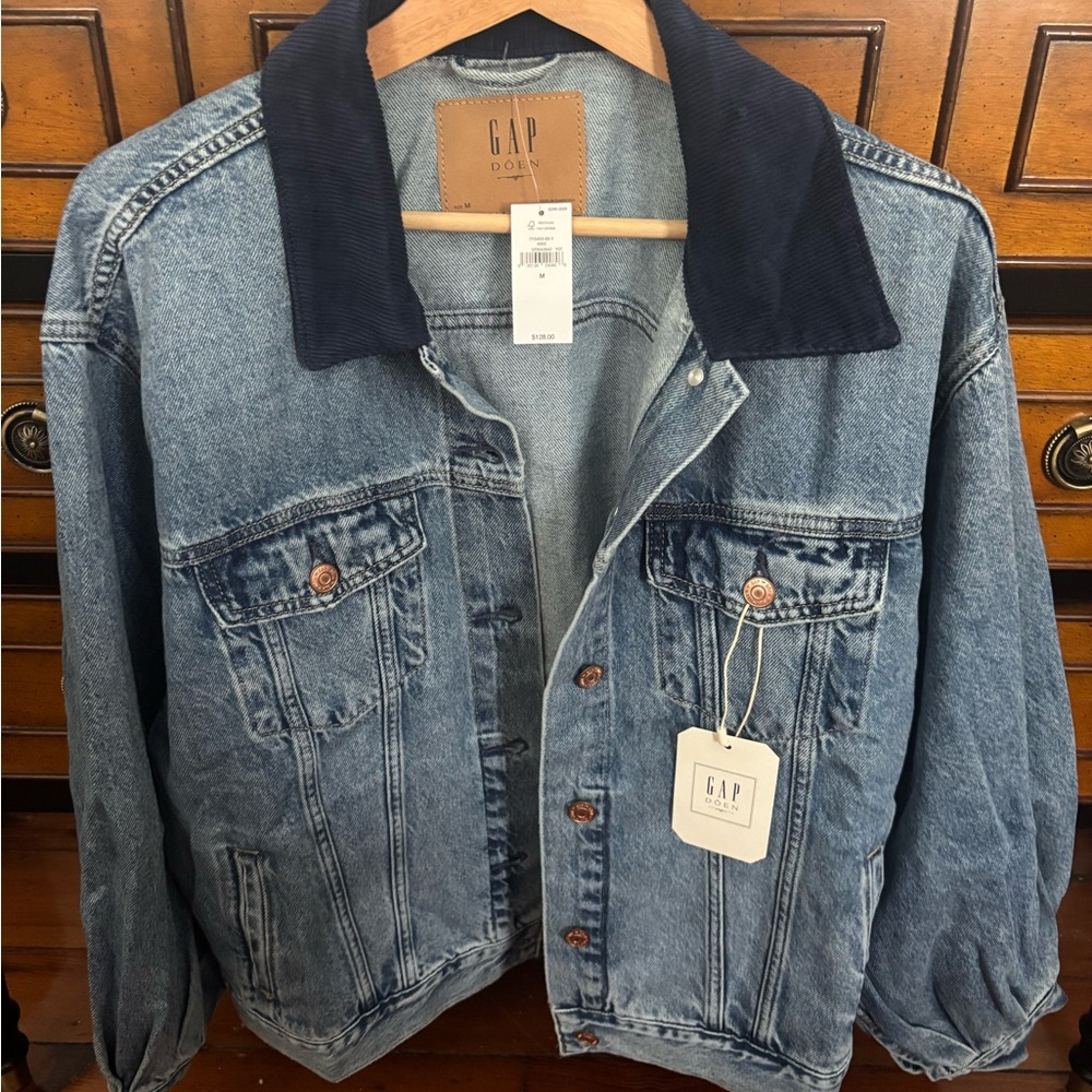 Gap x Doén Medium Blue Denim Jacket with Blue Collar